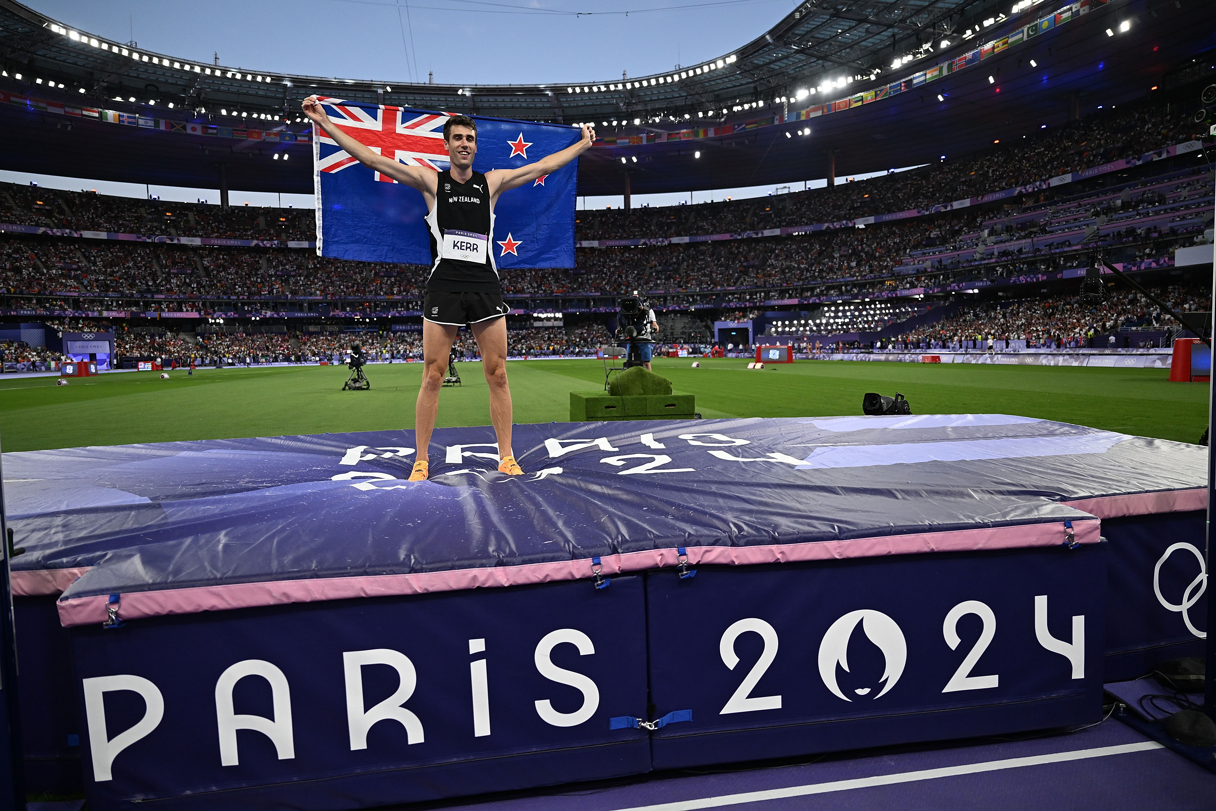 法国跳水选手拿下一枚金牌