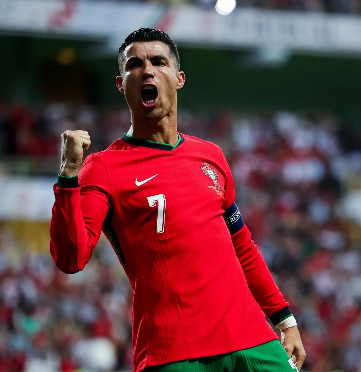 可歌可泣：葡萄牙足球队战胜对手晋级