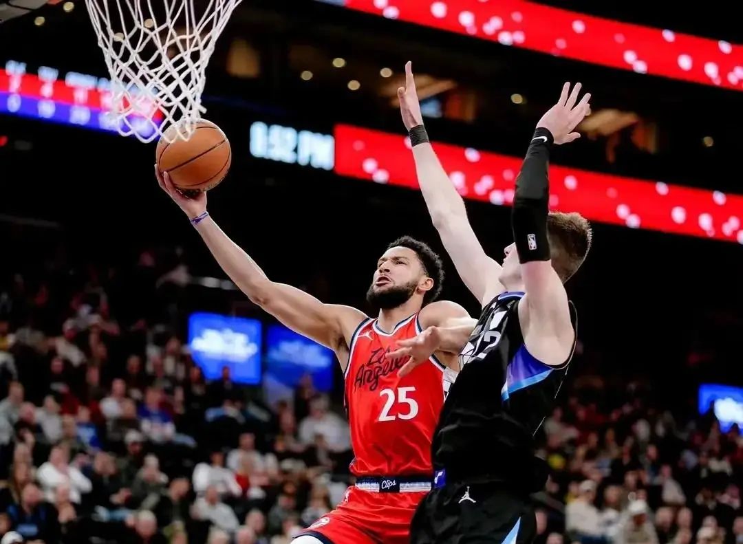 爵士队球员状态回暖，期待球队迎来胜利