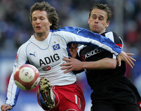 汉堡主场豪取胜利，打破僵局