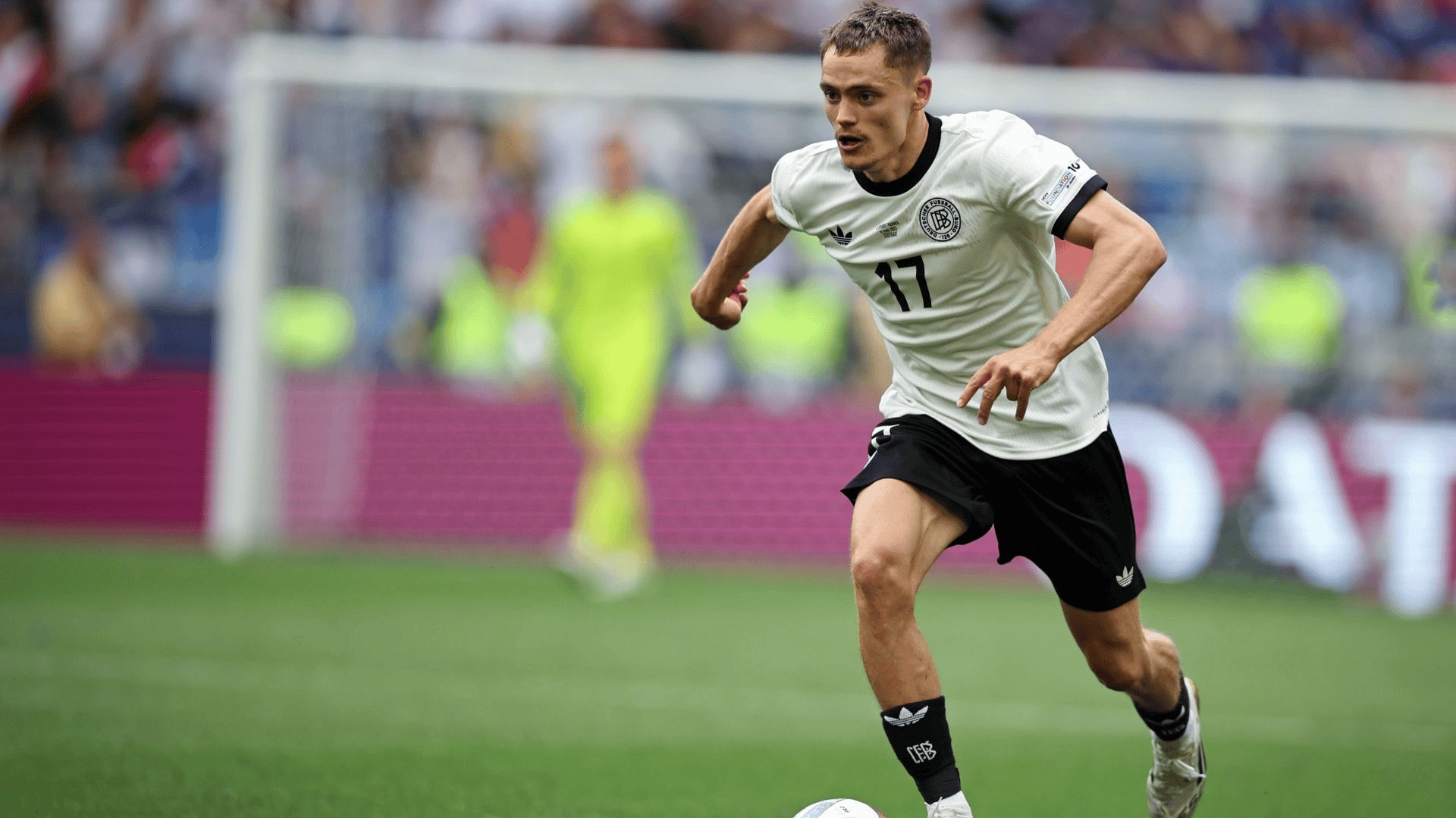 斯洛伐克豪取比利时，成功杀入欧预赛八强