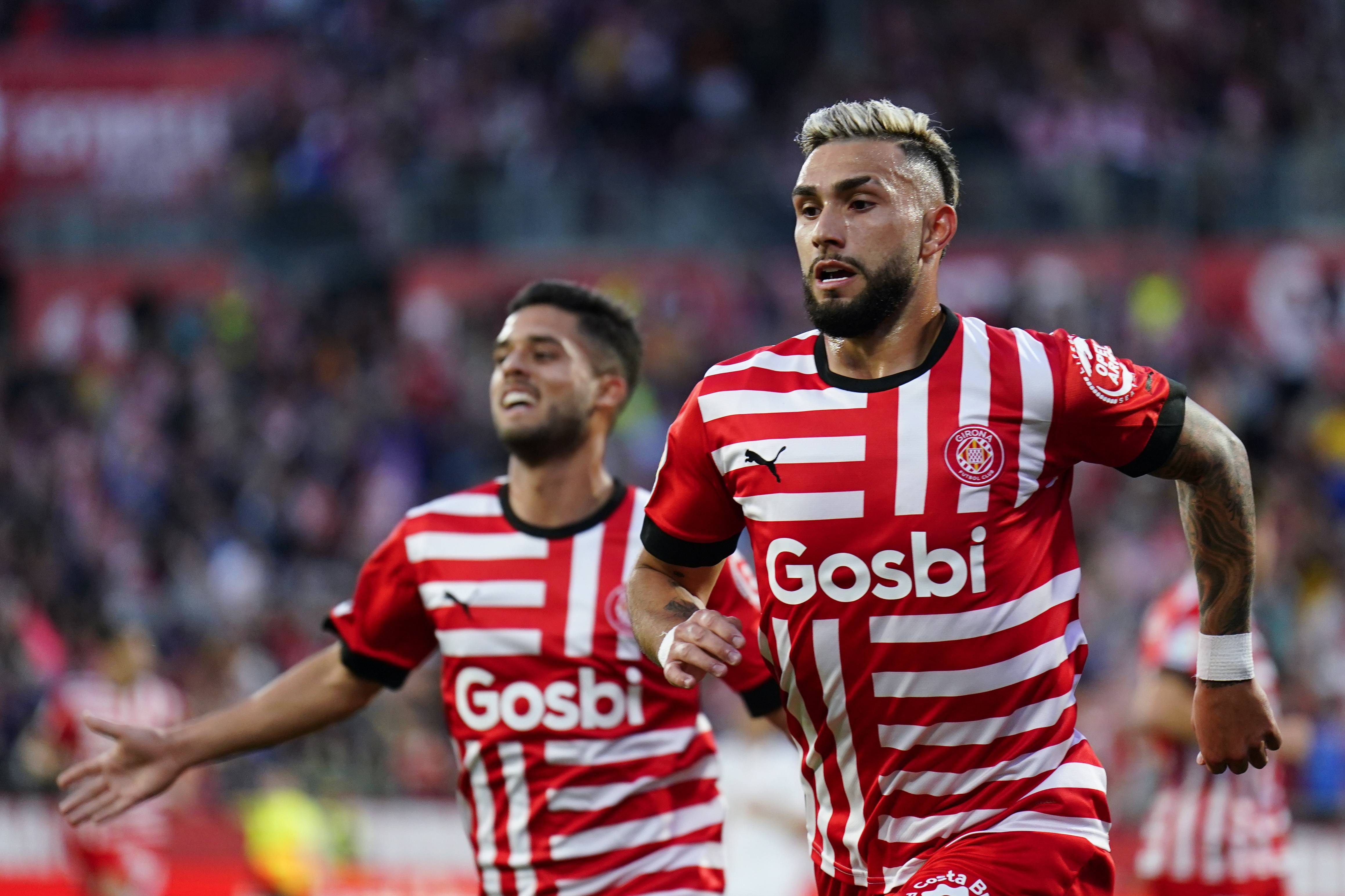 比利亚雷亚尔阻止巴伦西亚逆袭,保持稳定 比利亚雷亚尔阻止巴伦西亚逆袭,保持稳定