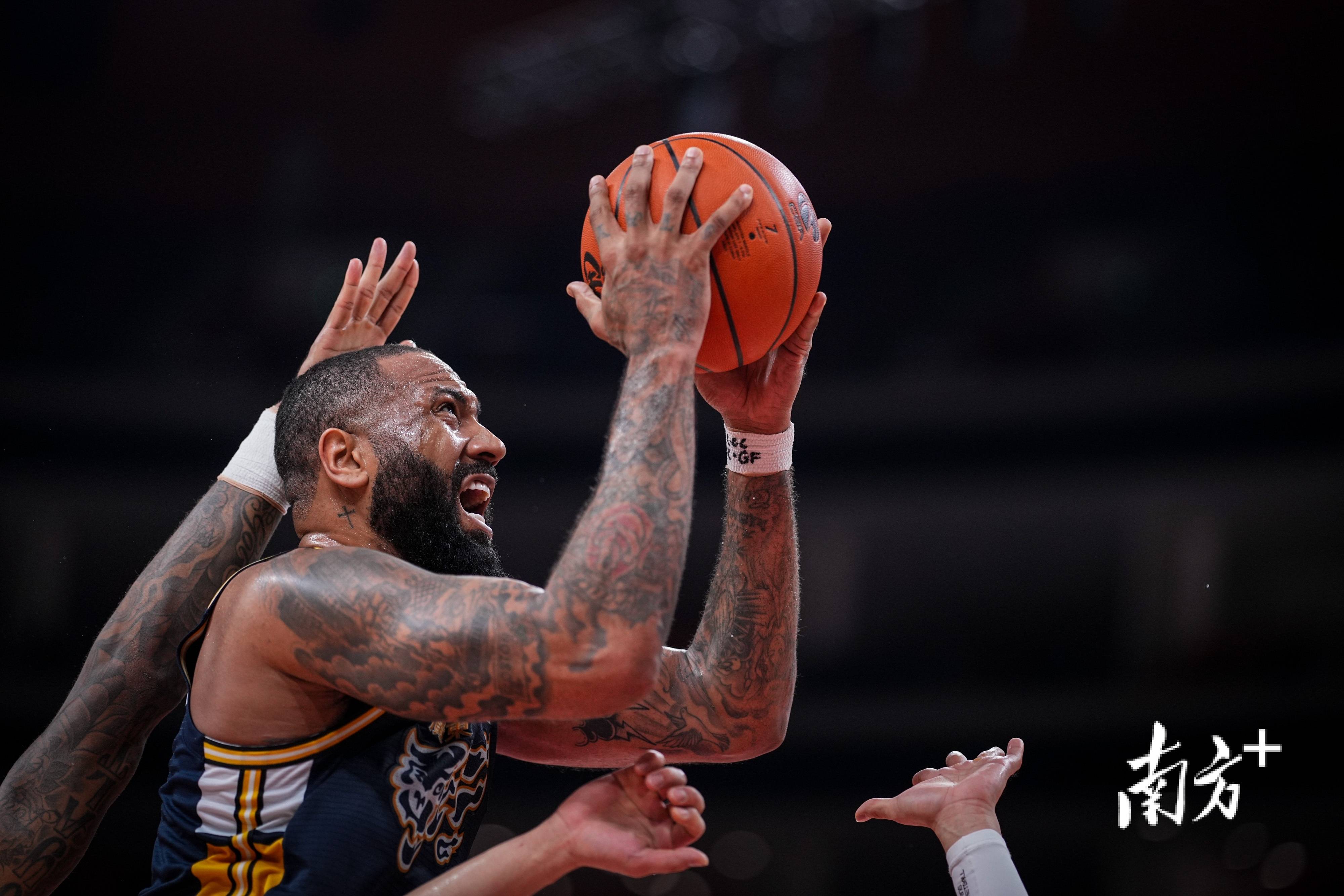 京粤大战:广东力克北京,取得胜利 京粤大战:广东力克北京,取得胜利