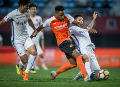 悟空体育-武汉卓尔惜败与欧塞尔，客场两球落后错失胜势