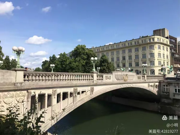 悟空体育官网-神话续写：斯洛伊文亚队险胜匈牙利，小组出线机会