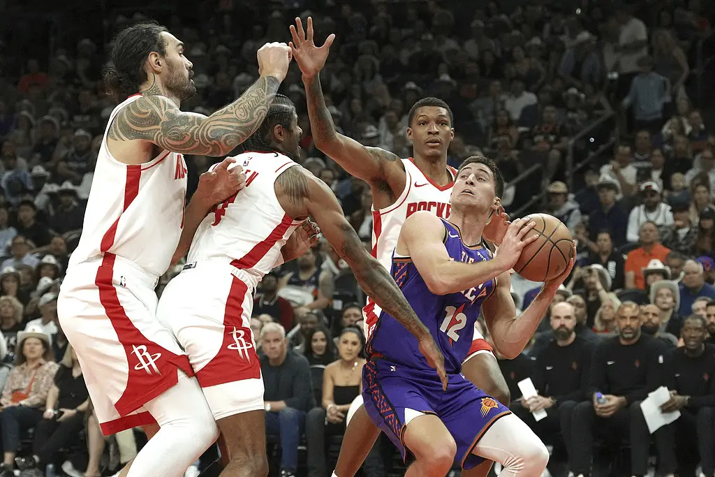 悟空体育-克罗地亚男篮全队拼尽全力，力挫对手